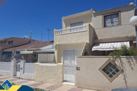 Namas su bendru baseinu, Alicante provincijoje, Torrevieja mieste. 3 kambariai | 71 m² | 4 kilometra