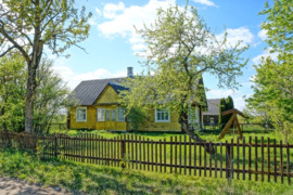 Parduodama jauki ir prižiūrėta sodyba Ignalinos rajone, Mielagėnų seniūnijoje, Reketiškės kaime, ato