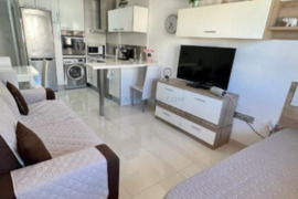 Apartamentas su bendru baseinu, Alicante provincijoje, Torrevieja mieste, Playa del Cura rajone. 3 k
