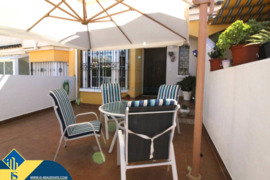 Namas su bendru baseinu, Alicante provincijoje, Torrevieja mieste, Los Balcones rajone. 4 kambariai 