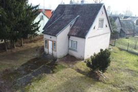 Namas Jurbarko r. sav., Skirsnemunė, Beržų g.