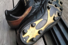 Gaukite Jau Rytoj! Hummel futbolo bateliai