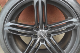 Audi , Lieti ratlankiai, R-20