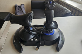 Thrustmaster t.flight Hotas 4 vairalazdė