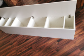 Balta IKEA vonios spintelė 179cm aukščio x38x30