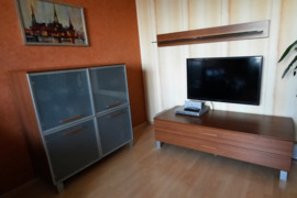 Indauja, TV staliukas ir lentyna
