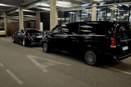 Prabangių automobilių nuoma su vairuotoju