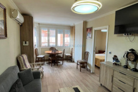 Apartamentas su bendru baseinu, Alicante provincijoje, Torrevieja mieste, Playa del Cura rajone. 3 k