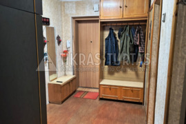 Parduodamas 3 kamb. butas Klaipėdoje, Nidos g., 62.03 kv.m., 5/5a. RENOVUOTAS mūrinis namas