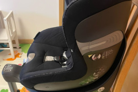 CYBEX Gold Sirona S i-Size Child's Car Seat. 360° Rotation