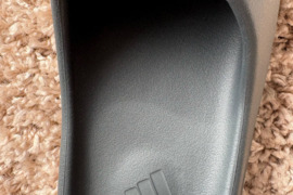 Yeezy Slide Granite