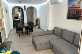 Renovuotas apartamentas su terasa, Alicante provincijoje, Torrevieja mieste, Playa del Cura rajone. 