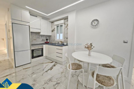 Renovuotas apartamentas su bendru baseinu, Alicante provincijoje, Torrevieja mieste, Playa del Cura 