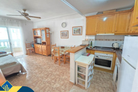 Apartamentas su terasa, Alicante provincijoje, Torrevieja mieste, Playa del Cura rajone. 2 kambariai