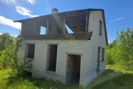 Nebaigtos statybos gyvenamasis namas Verstaminų km., Lazdijų r.sav. su 28 a.sklypu 9 t.