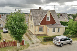 Namas Kelmės r. sav., Kelmė, Žemaitės g.