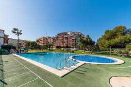 Išskirtiniai apartamentai su vaizdu į baseiną