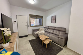 Apartamentas su bendru baseinu, Alicante provincijoje, Torrevieja mieste, Playa del Cura rajone. 3 k