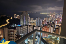 Apartamentas su bendru baseinu, Alicante provincijoje, Benidorm mieste. 3 kambariai | 87 m² | 700 me
