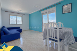 Apartamentas su bendru baseinu, Alicante provincijoje, Torrevieja mieste. 3 kambariai | 65 m² | 1 ki