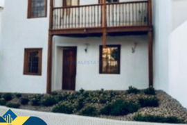 Skirta renovacijai vila netoli jūros, Alicante provincijoje, Altea mieste. 10 kambariai | 245 m² | 2