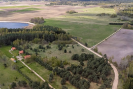 Sklypas Sausdravų kaime 403.40 a ploto