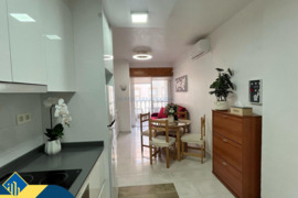 Apartamentas su bendru baseinu, Alicante provincijoje, Torrevieja mieste, Playa del Acequión rajone.