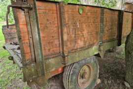 Puspriekabė ir mėšlo kratytuvo roliukai kartu 270,-€