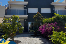 Apartamentas su bendru baseinu, Alicante provincijoje, Torrevieja mieste, Playa del Acequión rajone.