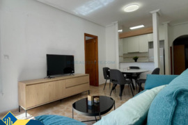 Dalinai renovuotas apartamentas su bendru baseinu, Alicante provincijoje, Torrevieja mieste, Playa d