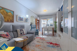 Renovuotas apartamentas su terasa, Alicante provincijoje, Torrevieja mieste, Playa del Cura rajone. 