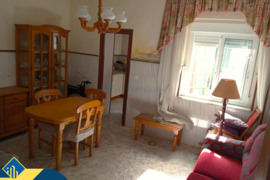 Namas skirtas renovacijai, Alicante provincijoje, Torrevieja mieste. 4 kambariai | 73 m² | 800 metrų