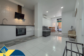 Apartamentas su bendru baseinu, Alicante provincijoje, Torrevieja mieste, Playa de los Locos rajone.