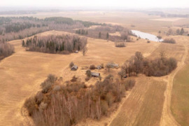 Namas Aukštadvario seniūnijoje, Trakų r.