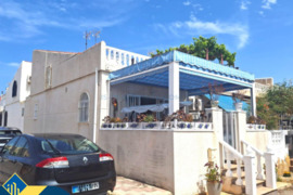 Renovuota vila su terasa, Alicante provincijoje, Torrevieja mieste, El Chaparral rajone. 3 kambariai