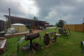 Namelis poilsiui,kubilas, Molėtų r. sav.  Ažubaliai (Luokesos sen.)  Ažubalių g.