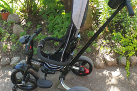 Daugiafunkcinis triratukas Kikkaboo Nikki
