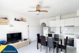 Renovuotas penthouse apartamentas su terasa, Alicante provincijoje, Torrevieja mieste. 3 kambariai |