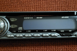 Automagnetola  CD grotuvai
