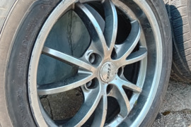 Audi r17 215 50 lieti ratai su 5mm padangomis