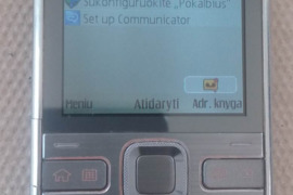 Pilkos spalvos naudota Nokia E52, būklė matosi foto