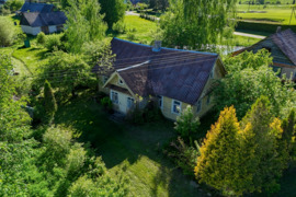 Sodyba Utenos r. sav., Juknėnai