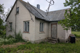 Namas Lazdijų r. sav., Straigiai, Liepų g.