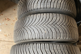 Michelin Cross climate, Universalios padangos