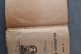 Parduodama senovinė knyga