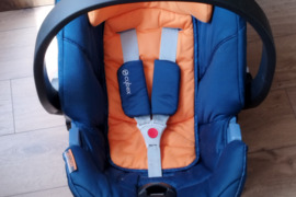 Atiduodu Cybex Aton 5 automobilinę kėdutę