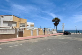 Namas su terasa, Alicante provincijoje, Torrevieja mieste, La Mata rajone. 4 kambariai | 90 m² | 100