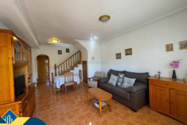 Namas su bendru baseinu, Alicante provincijoje, Torrevieja mieste, Torreta rajone. 3 kambariai | 95 