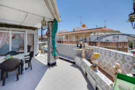 Viršutinio aukšto apartamentai su didele terasa