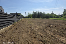 PARDUODAMAS 10 ARŲ ŽEMĖS SKLYPAS SU PRADĖTU RENGTI NAMO PROJEKTU RASELĖS G. 7D, MAŽEIKIUOSE.